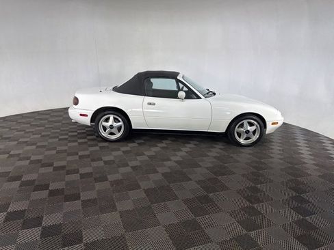 Used 1990 MAZDA MX-5 Miata image 4