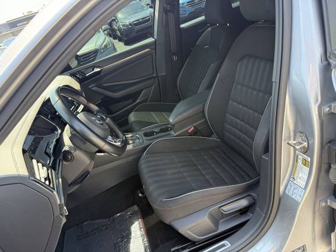 Used 2021 Volkswagen Jetta GLI FWD image 7