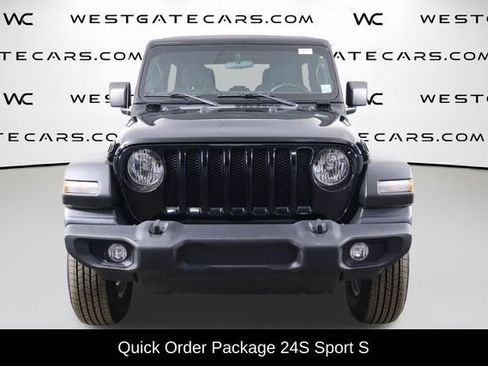 Used 2022 Jeep Wrangler Unlimited Sport AWD/4WD image 2