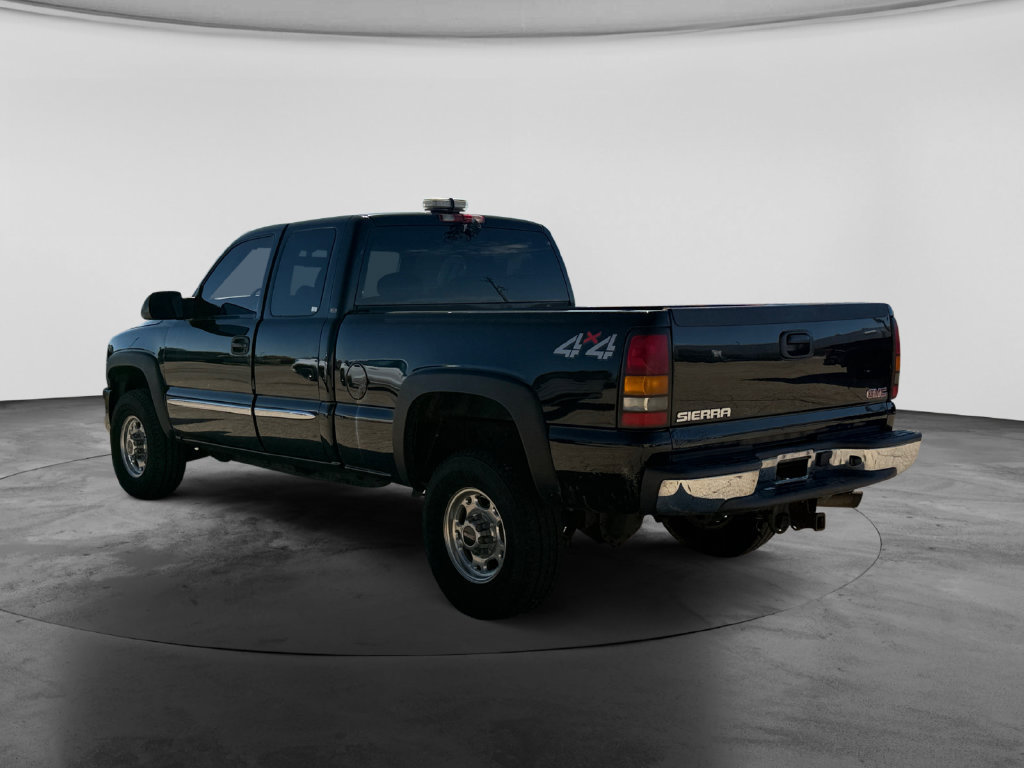 Used 2005 GMC Sierra 2500 SLE w/ Snow Plow Prep Package AWD/4WD image 6