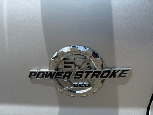 Used 2011 Ford F250 Lariat w/ Lariat Ultimate Pkg AWD/4WD image 43