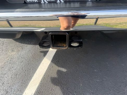 Used 2024 RAM 3500 Tradesman w/ Chrome Appearance Group image 13