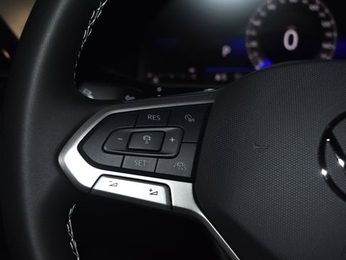 New 2026 Volkswagen Taos S image 6