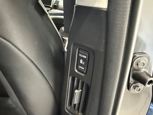 Used 2025 Honda Odyssey Elite image 15