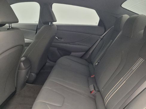 Used 2024 Hyundai Elantra SEL FWD image 18