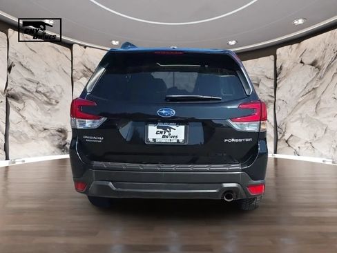 Used 2021 Subaru Forester Limited AWD/4WD image 5