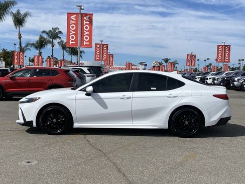 Certified 2026 Toyota Camry SE image 40