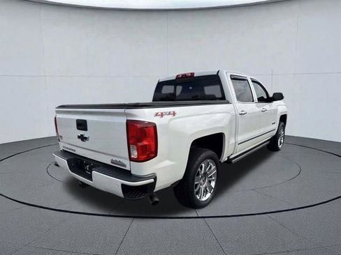 Used 2016 Chevrolet Silverado 1500 High Country w/ High Country Premium Package AWD/4WD image 2