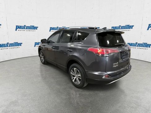 Used 2016 Toyota RAV4 XLE w/ Convenience Package image 8