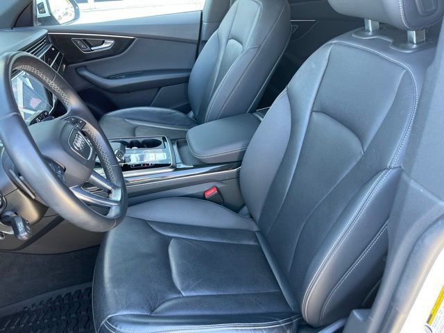 Used 2021 Audi Q8 Prestige w/ Prestige Package AWD/4WD image 11