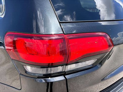 Used 2014 Jeep Grand Cherokee SRT w/ Trailer Tow Group IV AWD/4WD image 20