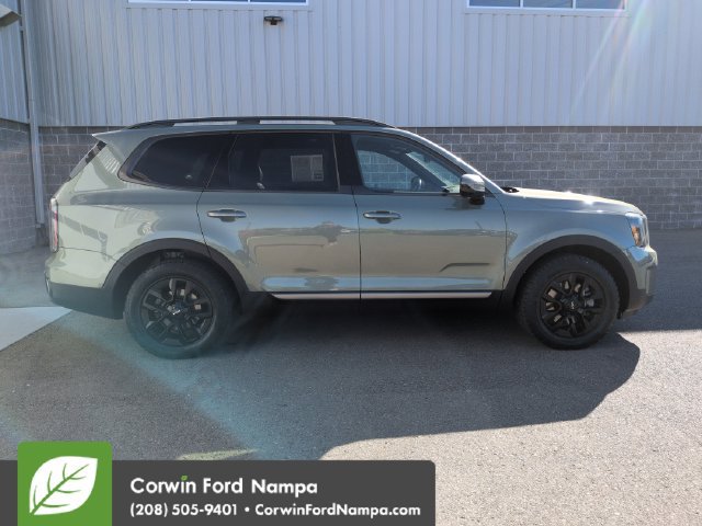 Used 2023 Kia Telluride SX Prestige X-Pro AWD/4WD image 2