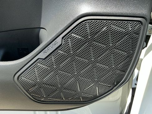 Certified 2025 Toyota RAV4 LE AWD/4WD image 25