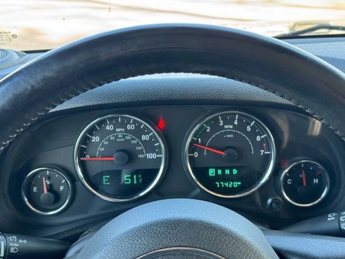 Used 2017 Jeep Wrangler Sport image 19