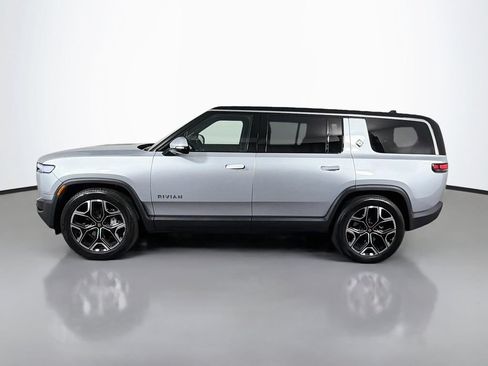 Used 2025 Rivian R1S Adventure AWD/4WD image 4