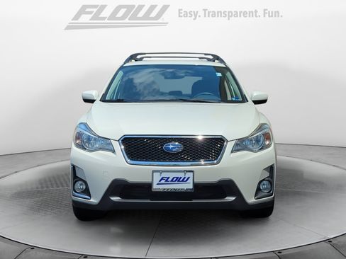 Used 2017 Subaru Crosstrek 2.0i Premium AWD/4WD image 3