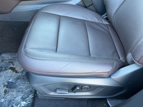Used 2025 Ford Explorer Platinum w/ LUX Leather Package AWD/4WD image 8