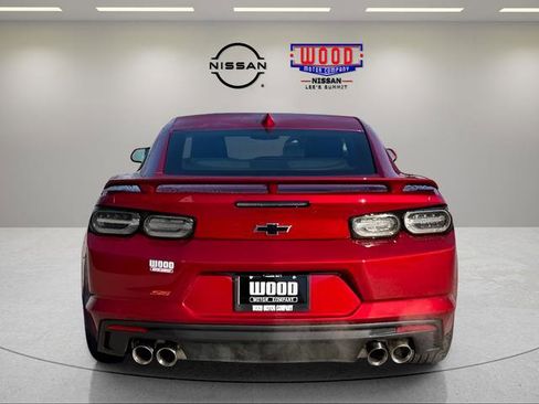 Used 2022 Chevrolet Camaro SS w/ Design Package 1 image 4