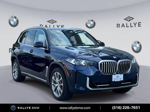Used 2024 BMW X5 xDrive40i w/ Premium Package AWD/4WD image 1