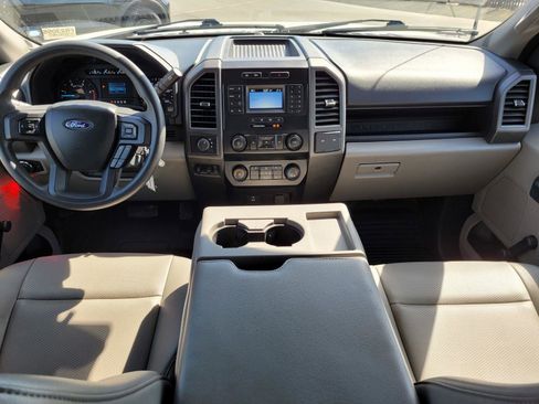 Used 2022 Ford F550 XL image 16
