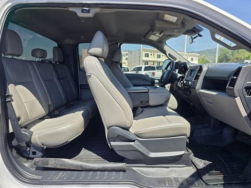 Used 2022 Ford F250 XL w/ Power Equipment Group image 31