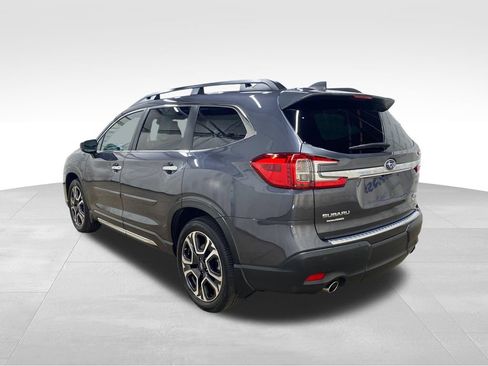 Used 2025 Subaru Ascent Touring AWD/4WD image 2