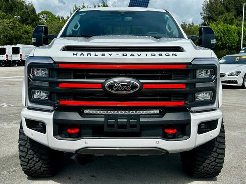 New 2026 Ford F250 Lariat w/ Black Appearance Package image 8