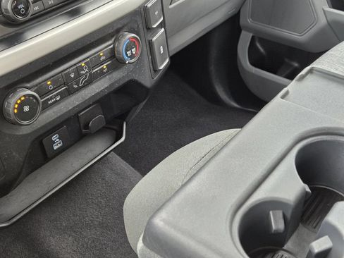Used 2023 Ford F150 XLT AWD/4WD image 9