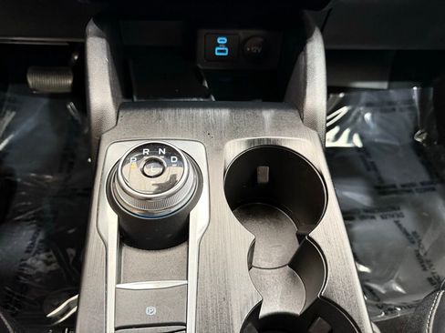 Used 2023 Ford Escape Platinum image 40