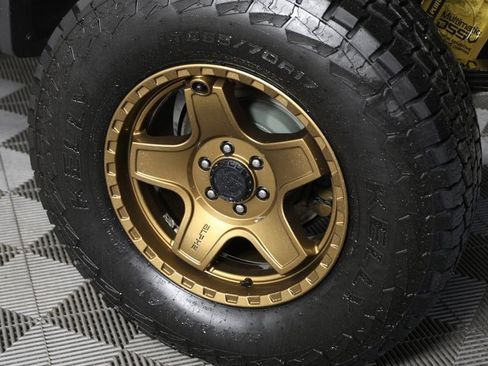 Used 2018 Chevrolet Colorado ZR2 w/ ZR2 Midnight Special Edition image 7