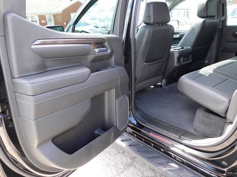 Used 2022 Chevrolet Silverado 1500 LT Trail Boss w/ LT Trail Boss Premium Package AWD/4WD image 26