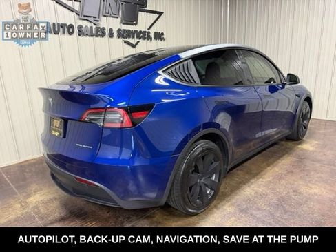 Used 2023 Tesla Model Y Long Range AWD/4WD image 8