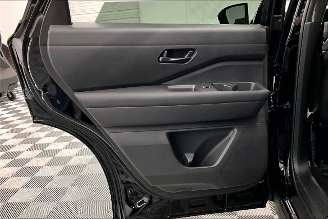 New 2026 Nissan Pathfinder Rock Creek w/ Rock Creek Premium Package AWD/4WD image 35