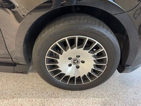 Used 2020 Mercedes-Benz Metris Passenger image 26