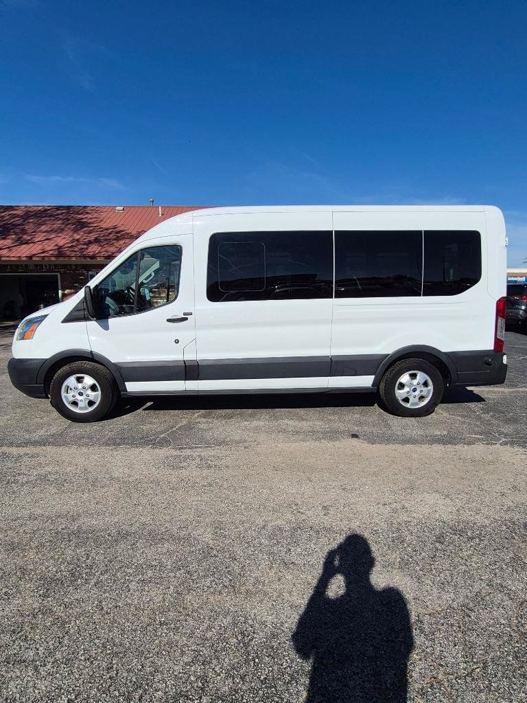 Used 2018 Ford Transit 350 XLT RWD image 5