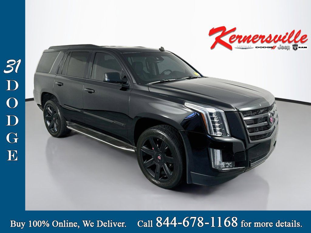 Used 2015 Cadillac Escalade Luxury AWD/4WD image 1