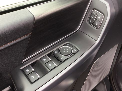 New 2025 Ford F150 Lariat w/ Equipment Group 501A Mid image 10