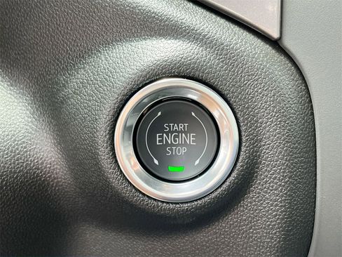 New 2025 Chevrolet Silverado 1500 Custom image 17