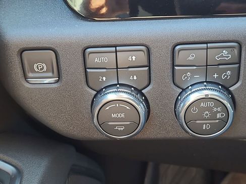 New 2026 GMC Sierra 1500 Elevation w/ Elevation Premium Package image 18