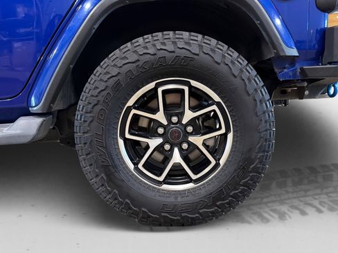Used 2019 Jeep Wrangler Unlimited Sahara AWD/4WD image 48