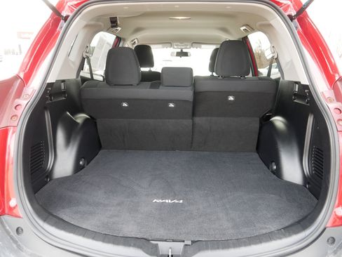 Used 2015 Toyota RAV4 LE image 20