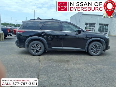 Used 2022 Nissan Pathfinder SV w/ SV Premium Package AWD/4WD image 2