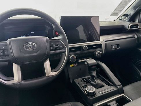 Certified 2026 Toyota 4Runner TRD Off-Road Premium w/ Tow Technology Package AWD/4WD image 33
