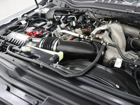 Used 2022 Ford F250 XLT w/ XLT Premium Package AWD/4WD image 19