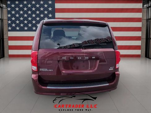 Used 2018 Dodge Grand Caravan SXT FWD image 7