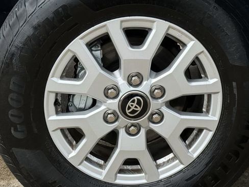 Used 2026 Toyota Tacoma SR5 RWD image 12