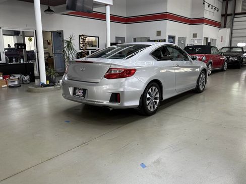 Used 2014 Honda Accord EX image 4