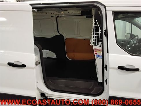 Used 2023 Ford Transit Connect XLT image 16