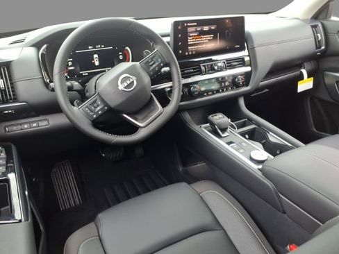 New 2026 Nissan Pathfinder SL AWD/4WD image 6