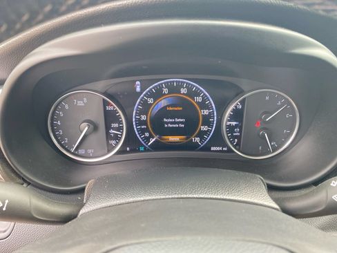 Used 2019 Buick Envision Premium AWD/4WD image 31